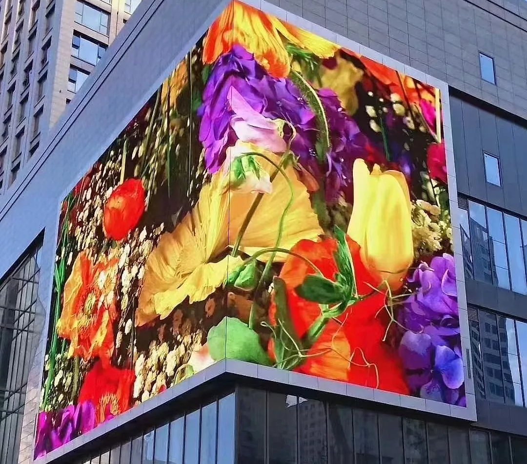 Green Hi-Tech outdoor P8 LED video wall wrapping a building corner